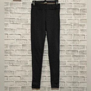 Women’s Kavu black and gray chevron print leggings XS